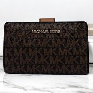 Michael Kors Medium Jet Set Travel Zip Chain Bifold Wallet Leather Brown